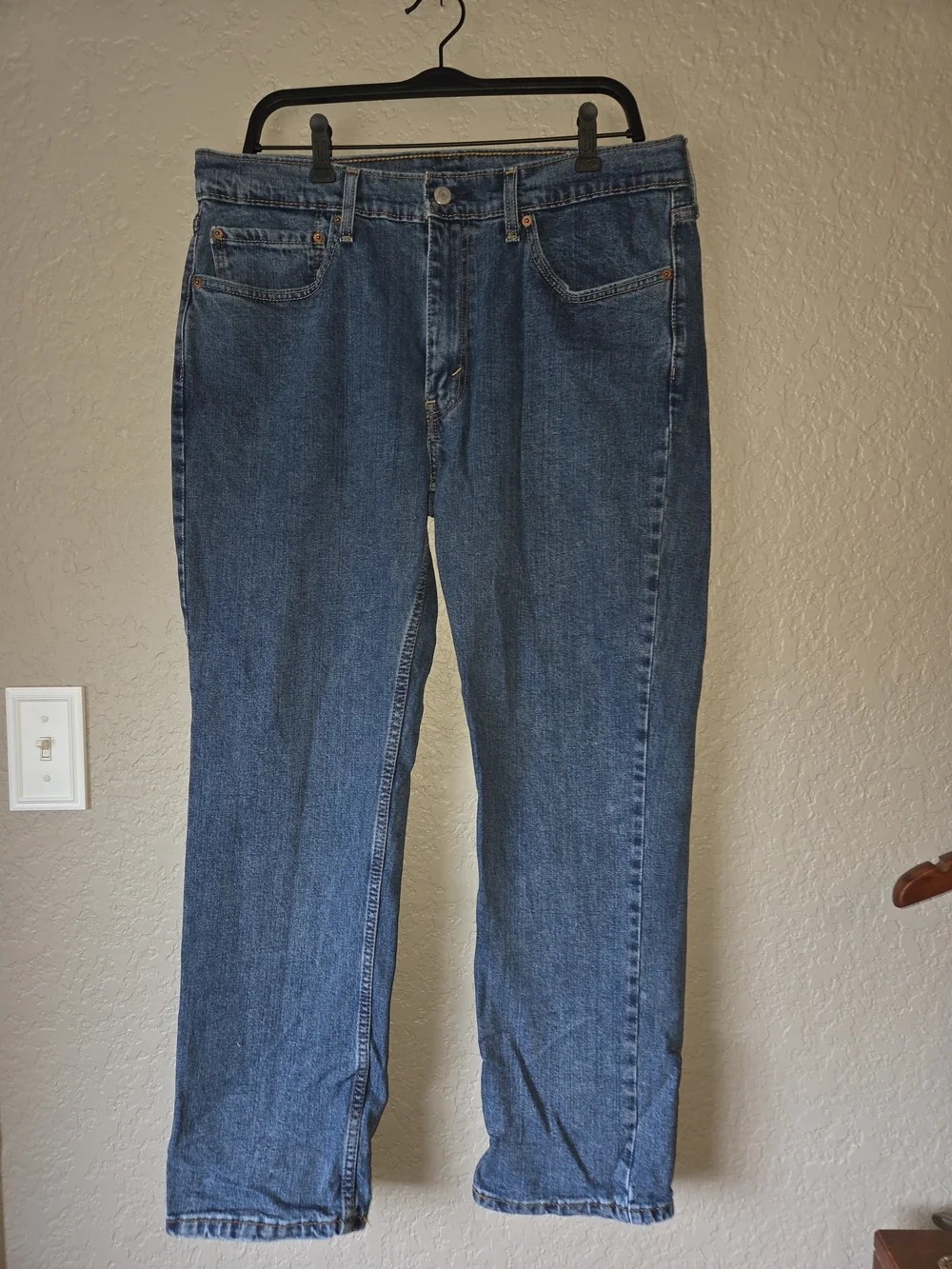 Levi's Men's Medium Blue Straight-Leg Jeans